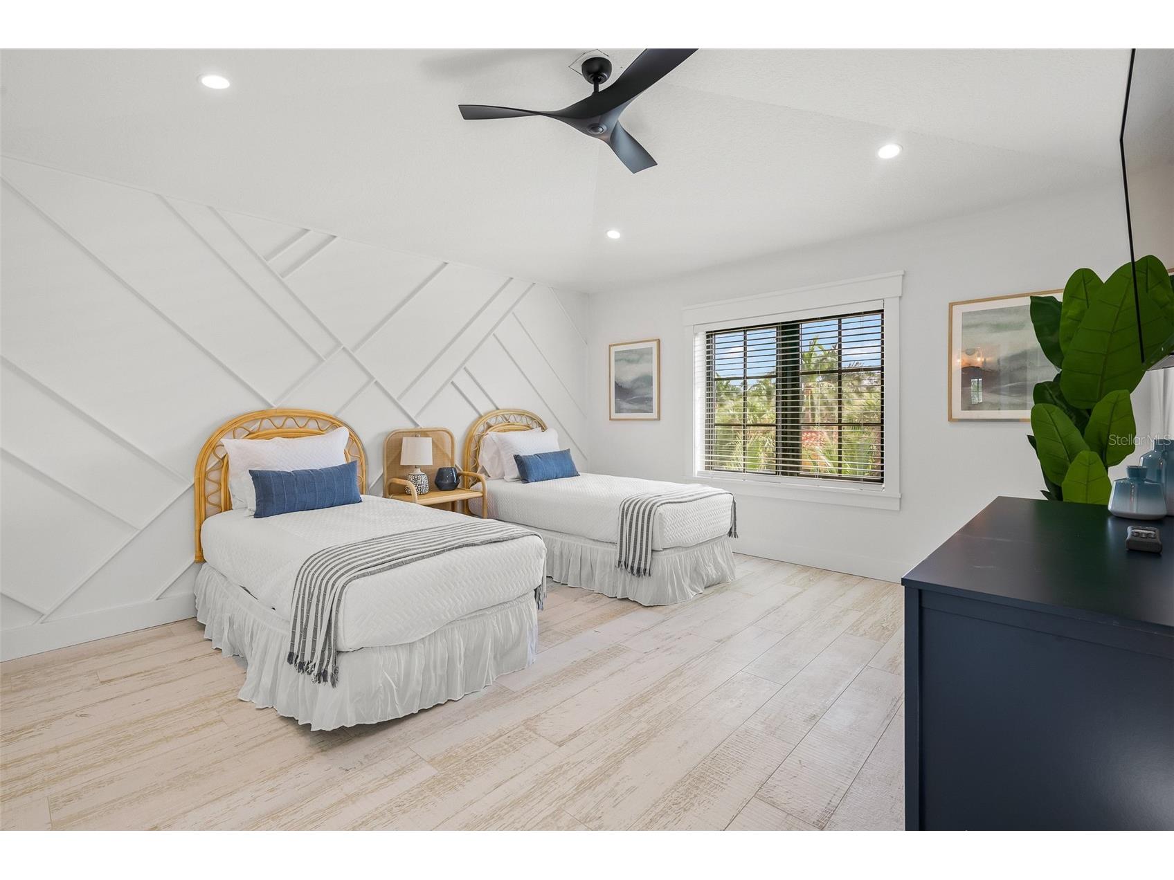 128 Fillmore Drive Sarasota FL 34236 A4686935 image31