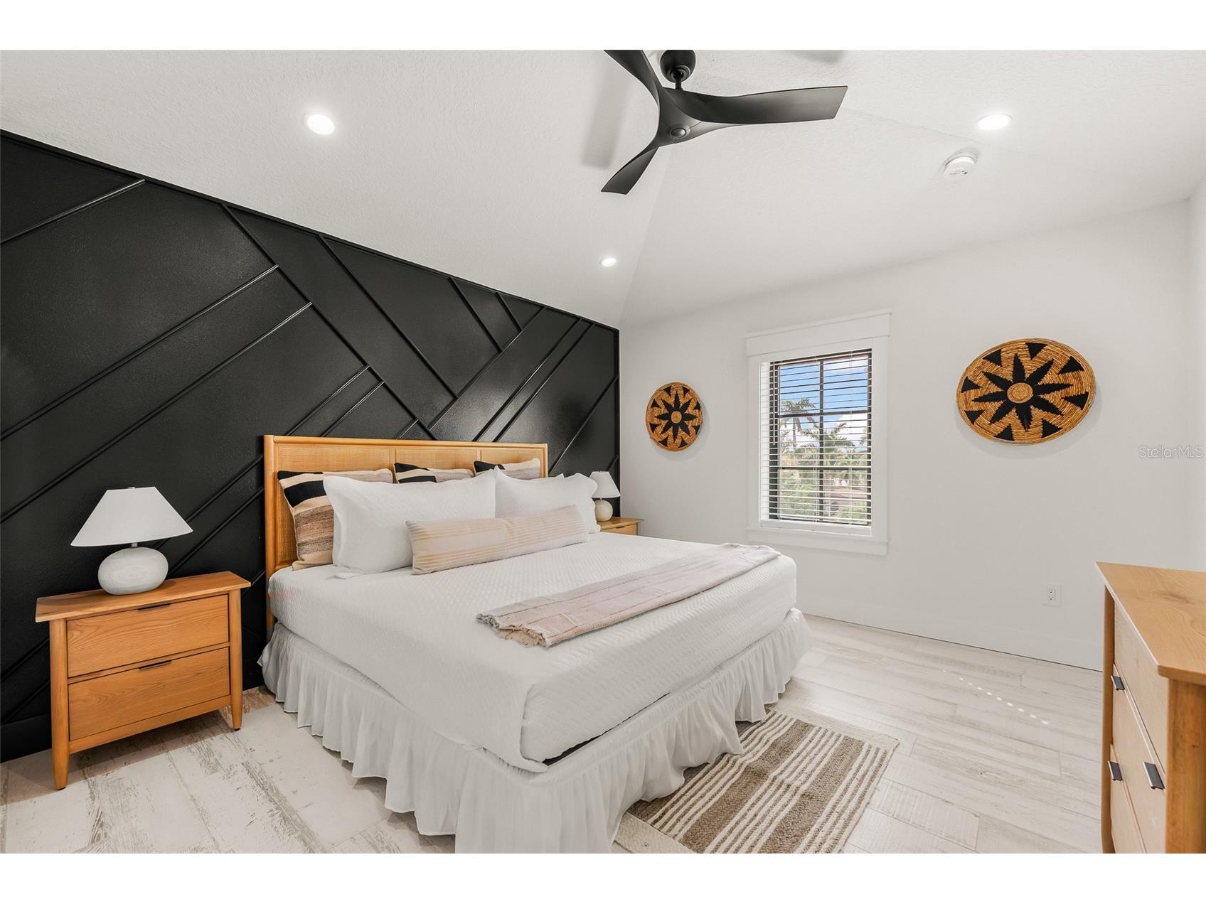 128 Fillmore Drive Sarasota FL 34236 A4686935 image32