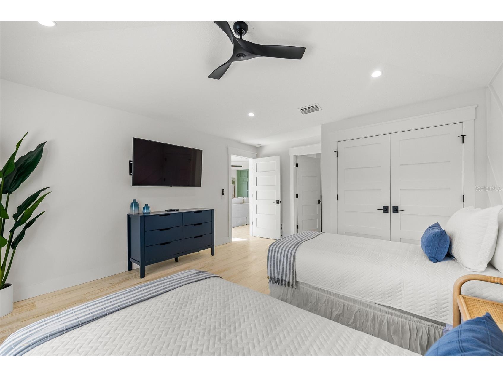 128 Fillmore Drive Sarasota FL 34236 A4686935 image33