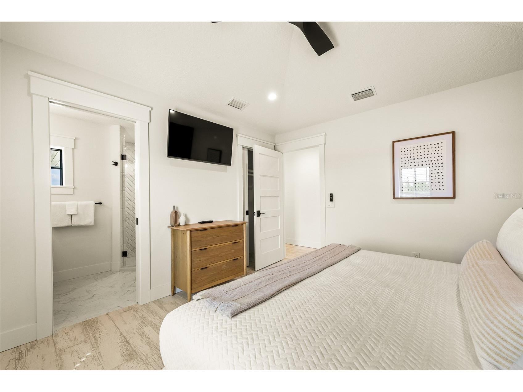 128 Fillmore Drive Sarasota FL 34236 A4686935 image34