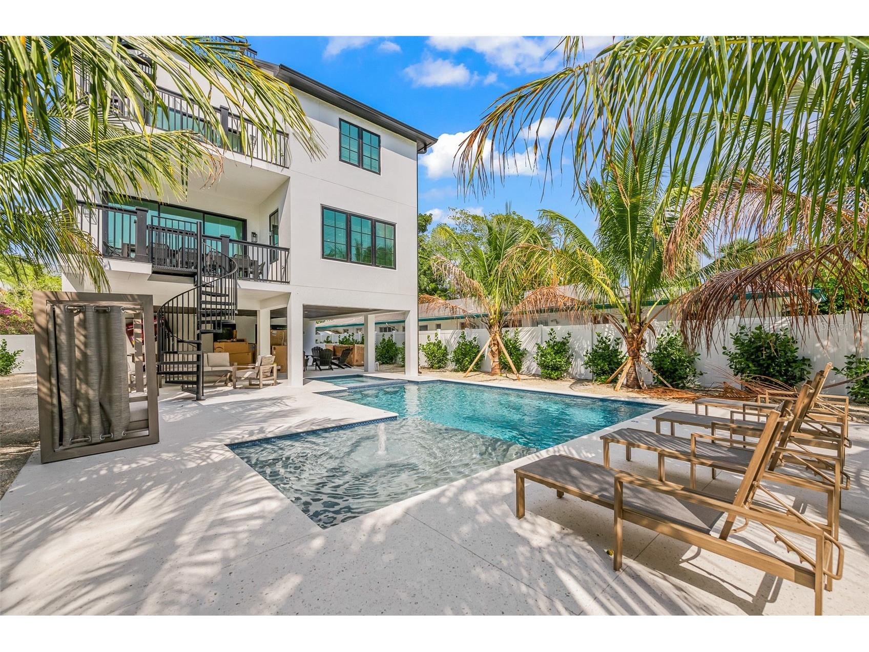 128 Fillmore Drive Sarasota FL 34236 A4686935 image4