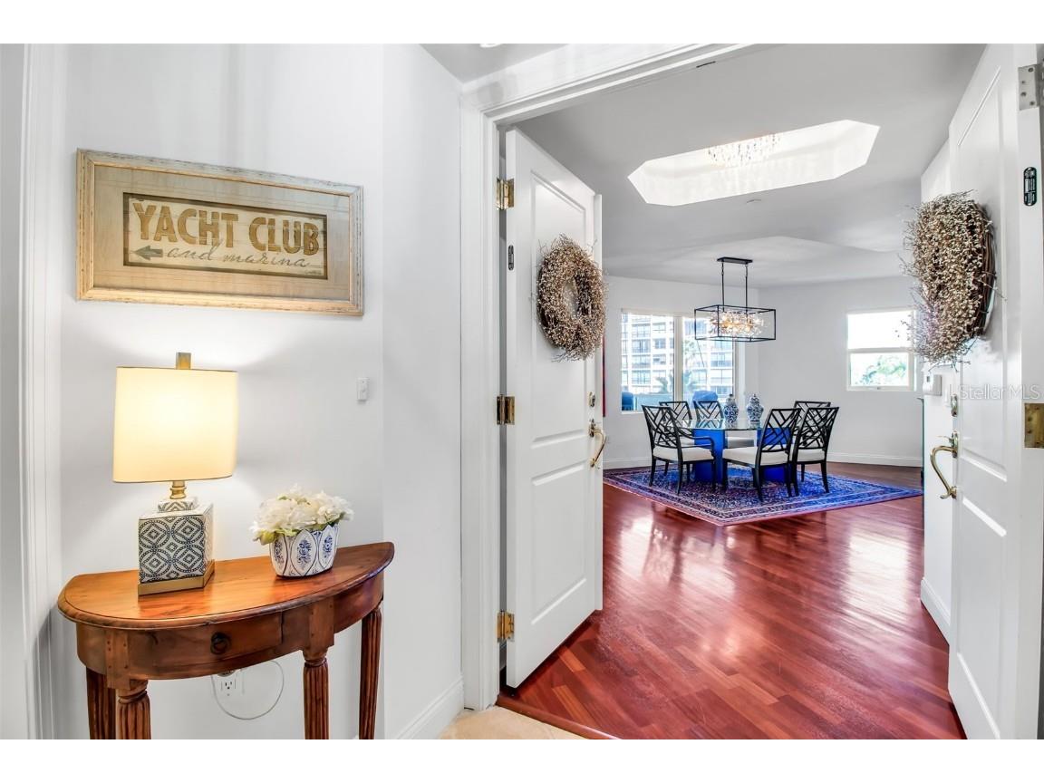 128 Golden Gate Point #301B Sarasota FL 34236 A4662515 image14