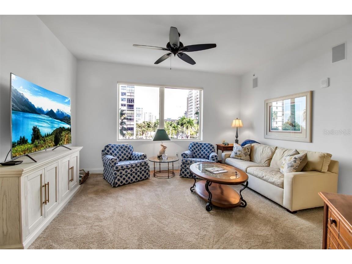 128 Golden Gate Point #301B Sarasota FL 34236 A4662515 image20