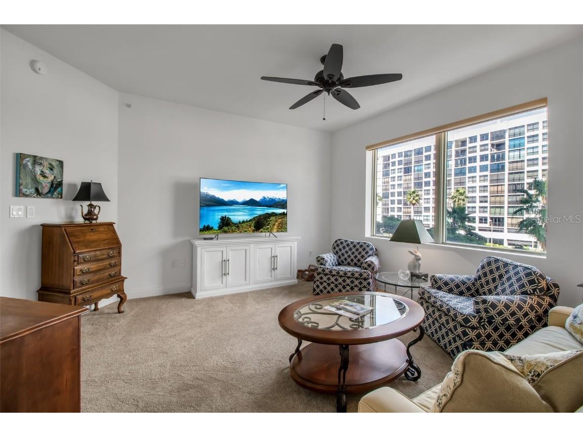 128 Golden Gate Point #301B Sarasota FL 34236 A4662515 image25