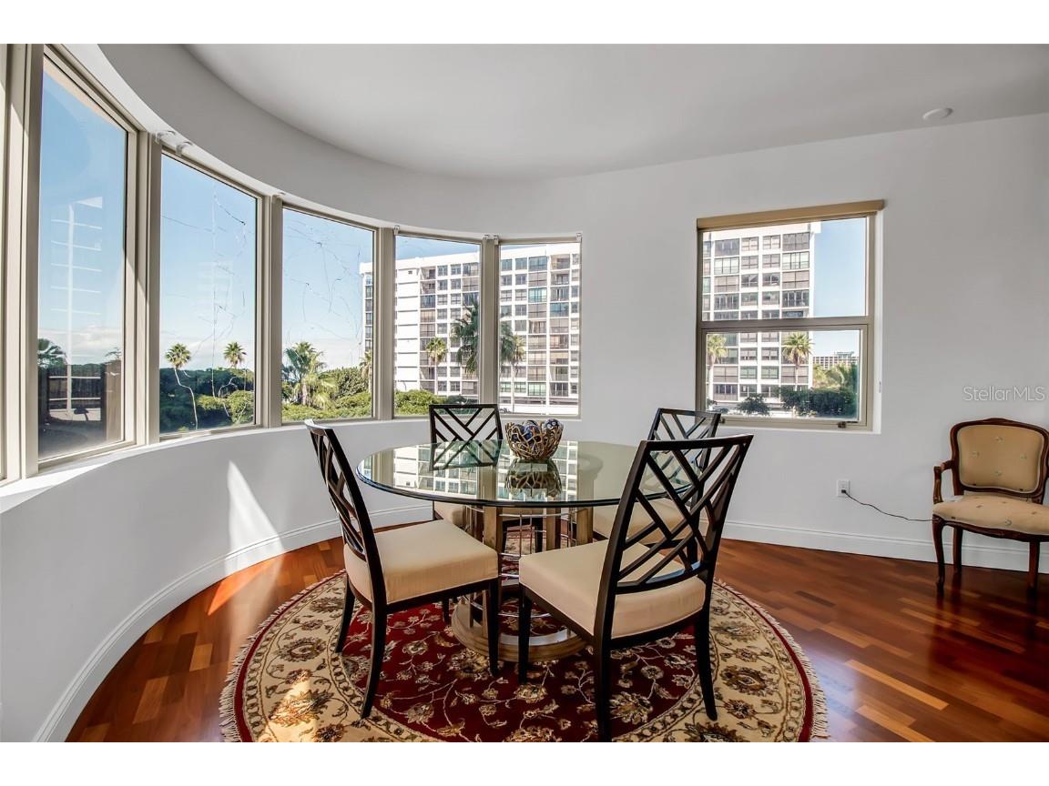 128 Golden Gate Point #301B Sarasota FL 34236 A4662515 image3