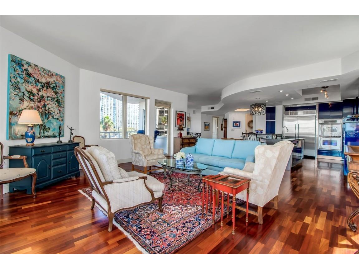 128 Golden Gate Point #301B Sarasota FL 34236 A4662515 image9