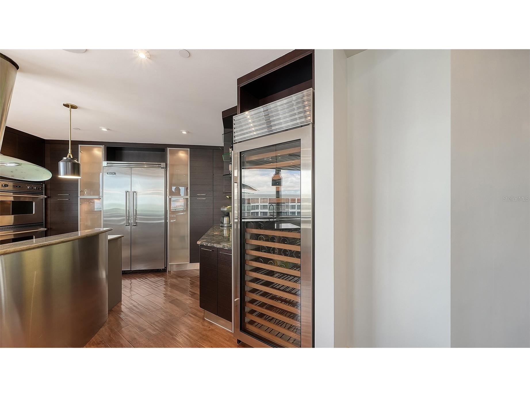 128 Golden Gate Point #901/1001 Sarasota FL 34236 A4687889 image17
