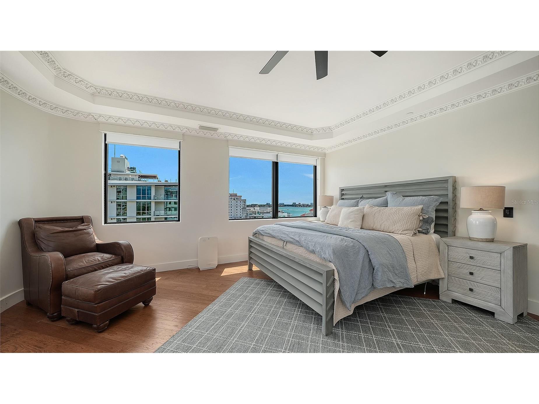 128 Golden Gate Point #901/1001 Sarasota FL 34236 A4687889 image20