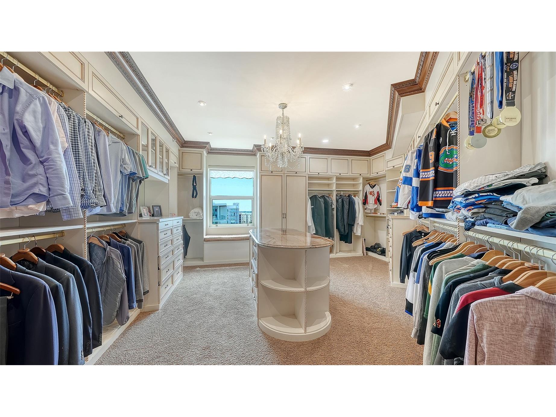 128 Golden Gate Point #901/1001 Sarasota FL 34236 A4687889 image31