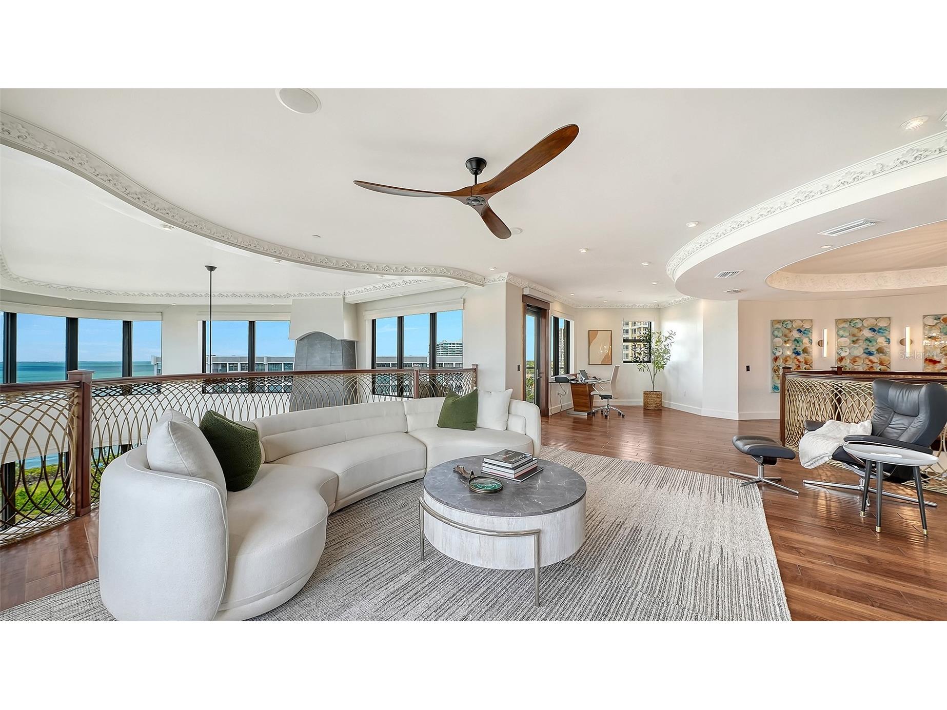 128 Golden Gate Point #901/1001 Sarasota FL 34236 A4687889 image37