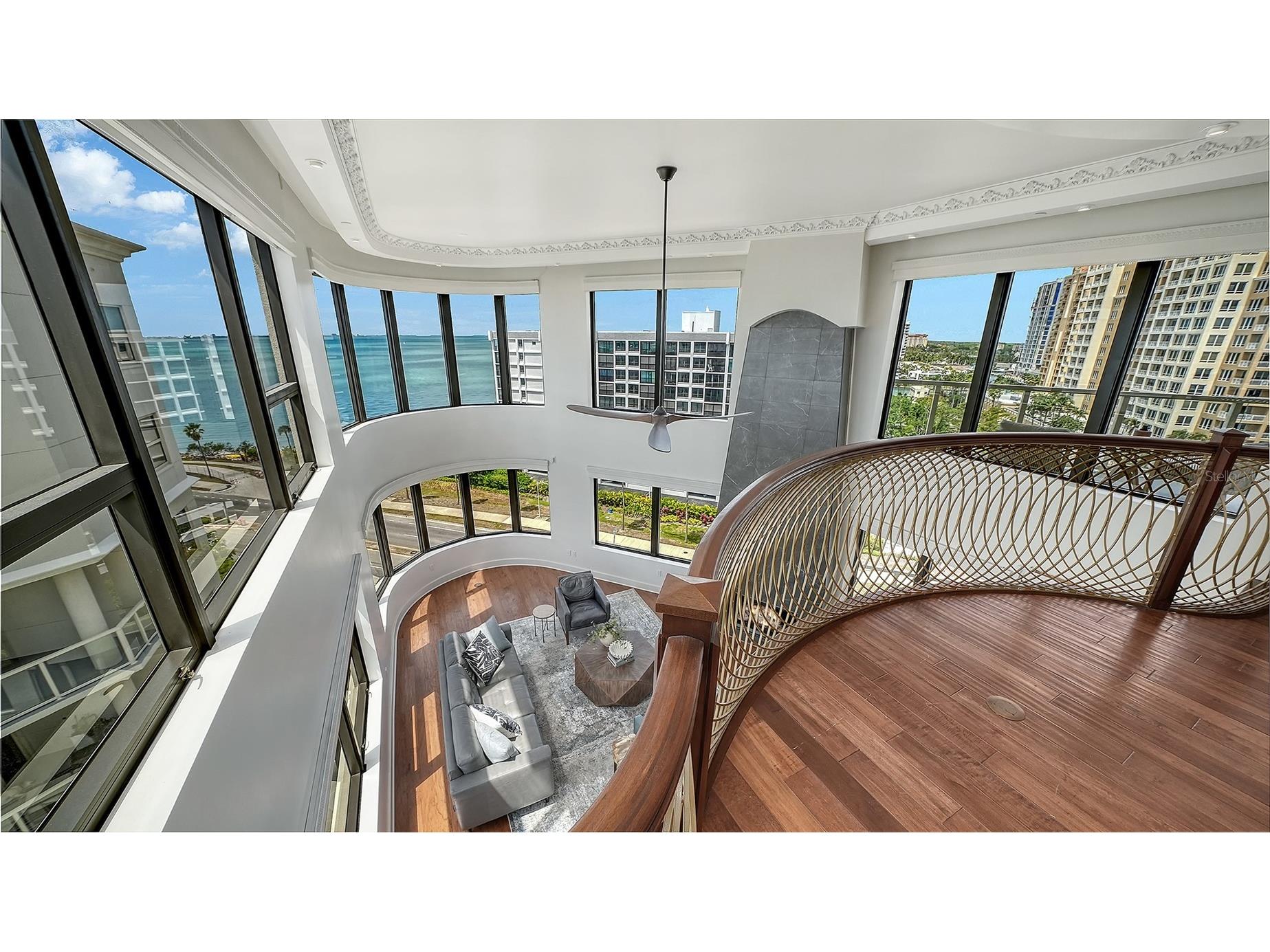 128 Golden Gate Point #901/1001 Sarasota FL 34236 A4687889 image38
