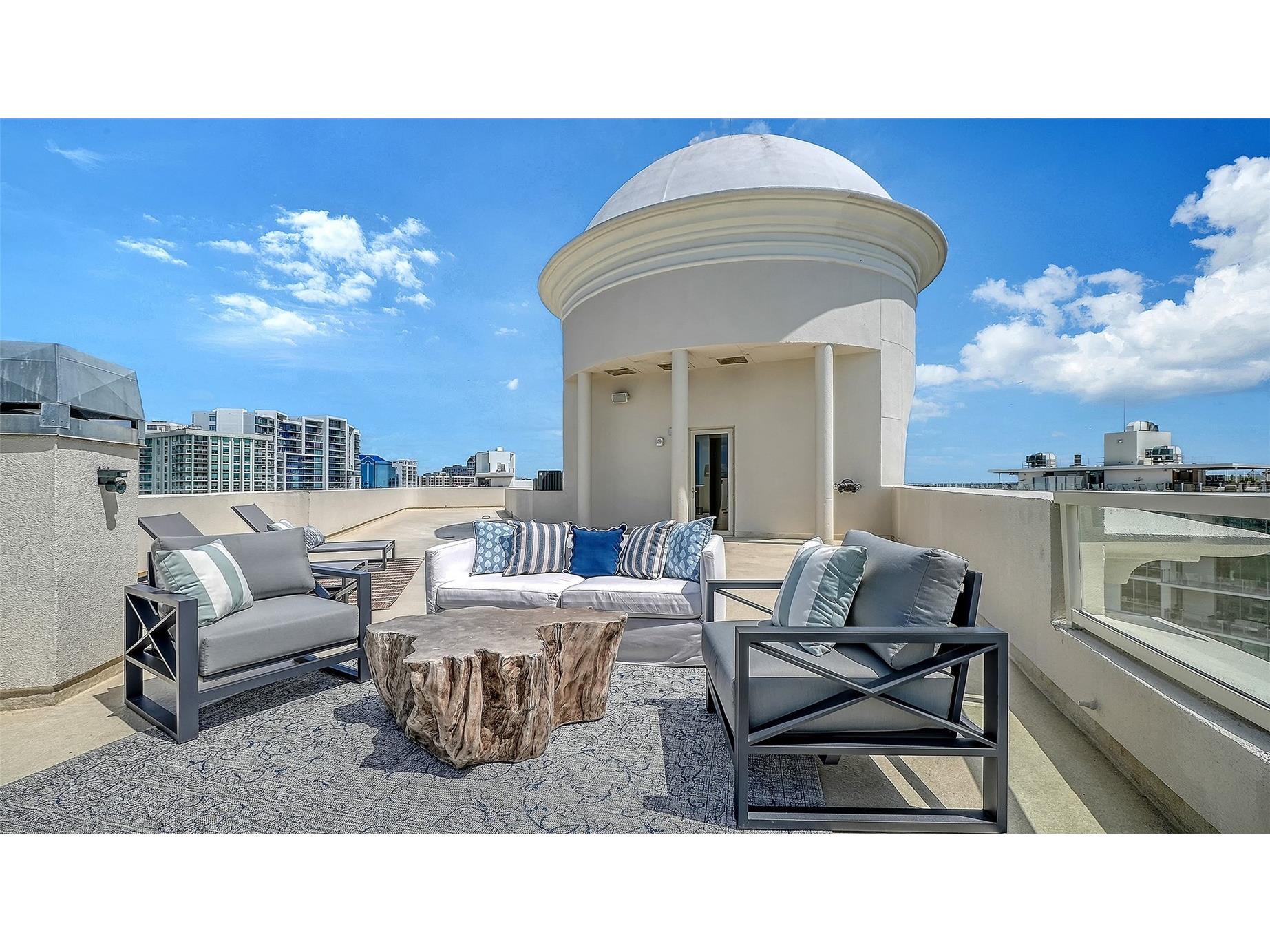 128 Golden Gate Point #901/1001 Sarasota FL 34236 A4687889 image42