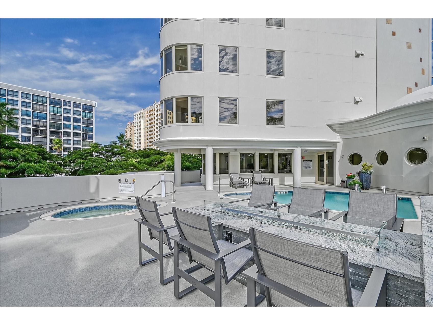 128 Golden Gate Point #901/1001 Sarasota FL 34236 A4687889 image46