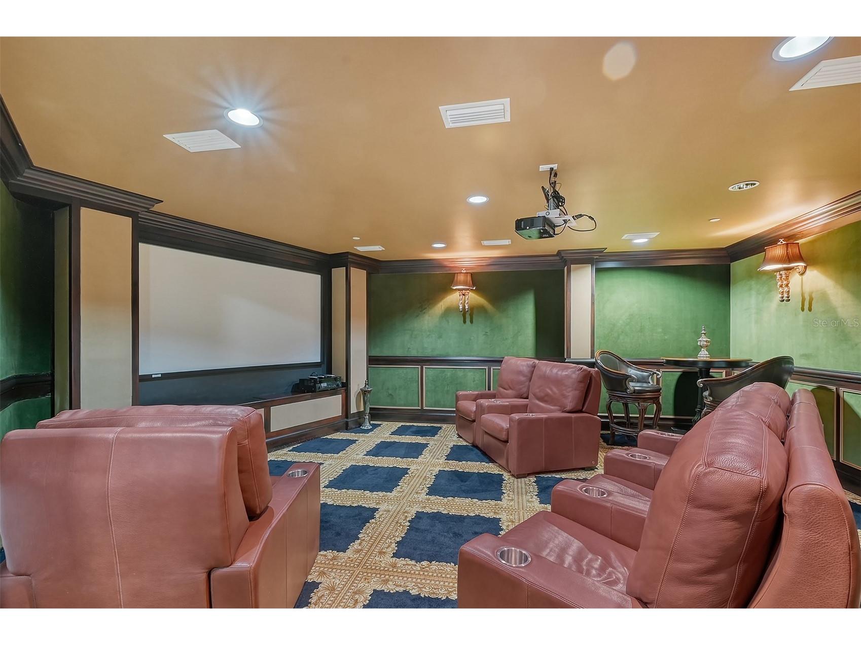 128 Golden Gate Point #901/1001 Sarasota FL 34236 A4687889 image50