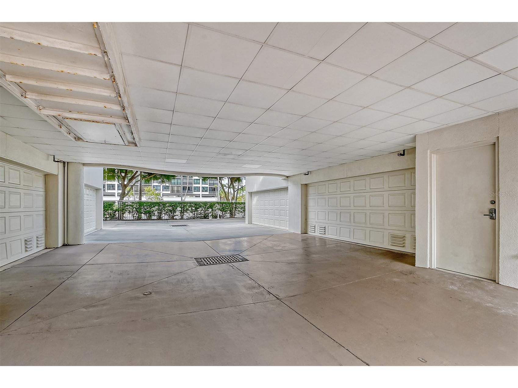 128 Golden Gate Point #901/1001 Sarasota FL 34236 A4687889 image52