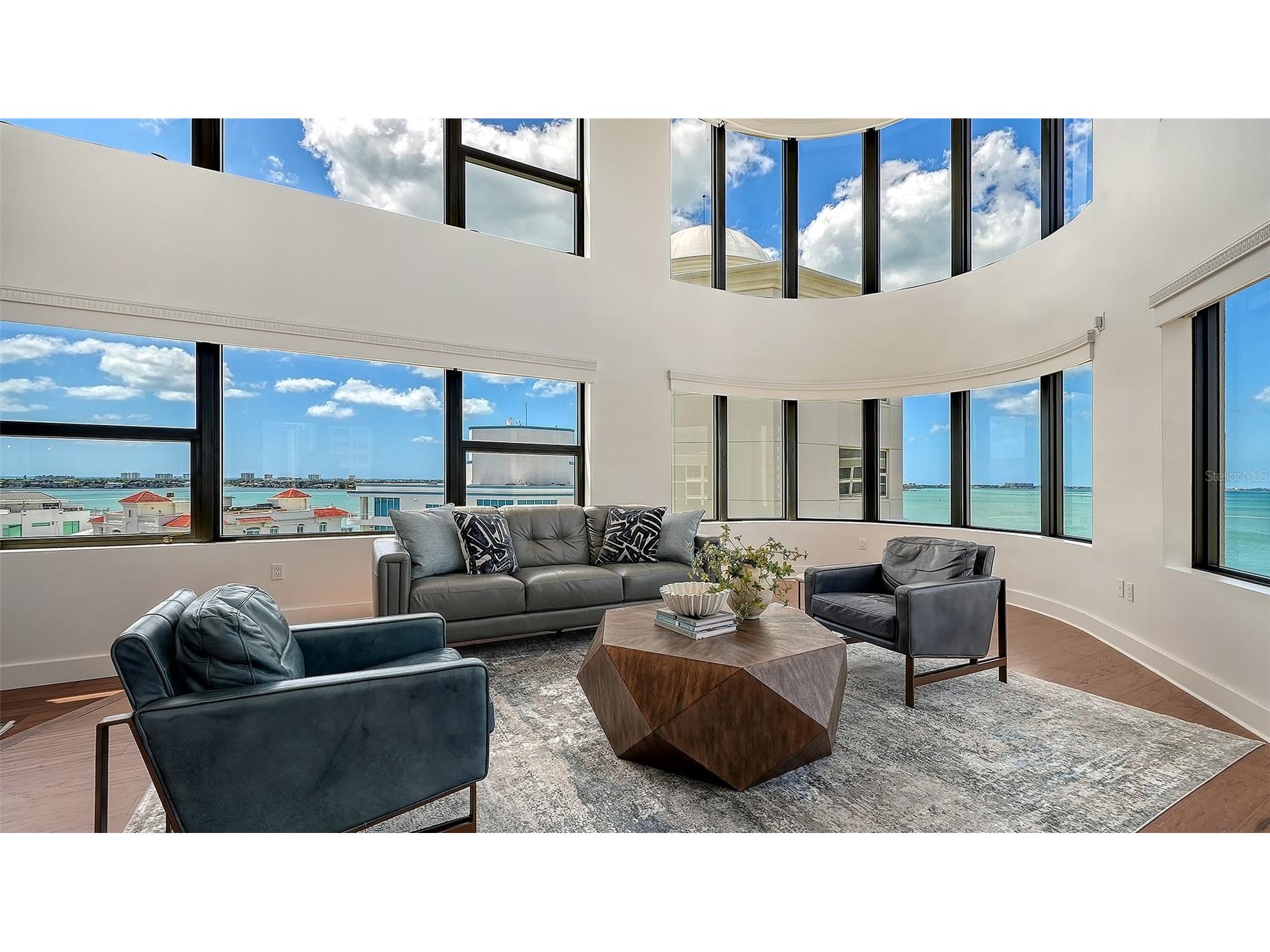 128 Golden Gate Point #901/1001 Sarasota FL 34236 A4687889 image7