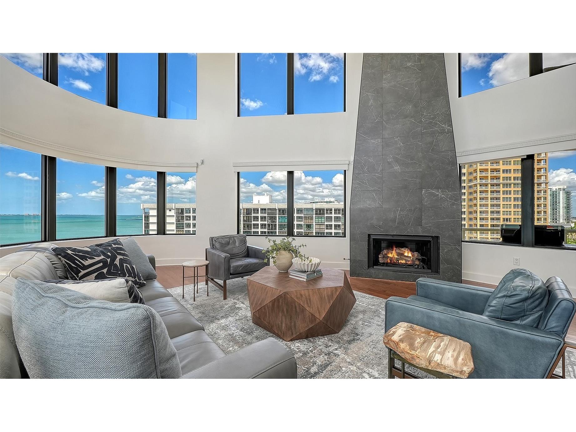 128 Golden Gate Point #901/1001 Sarasota FL 34236 A4687889 image8