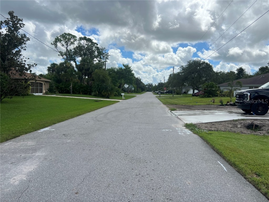 128 Kings Dr Rotonda West FL 33947 C7513192 image2