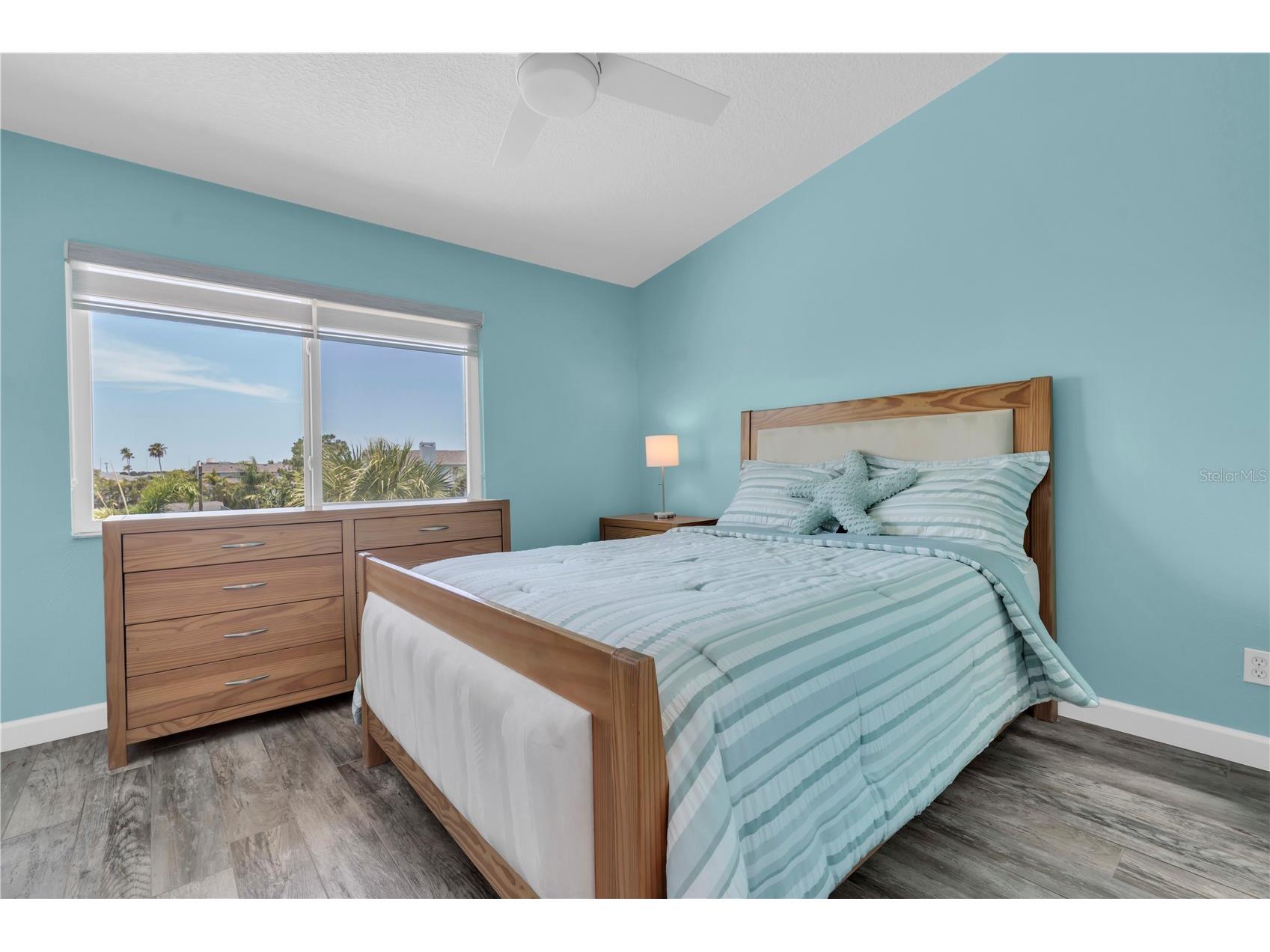 128 Marcdale Boulevard Indian Rocks Beach FL 33785 - INTRACOASTAL WATERWAY TB8524808 image32