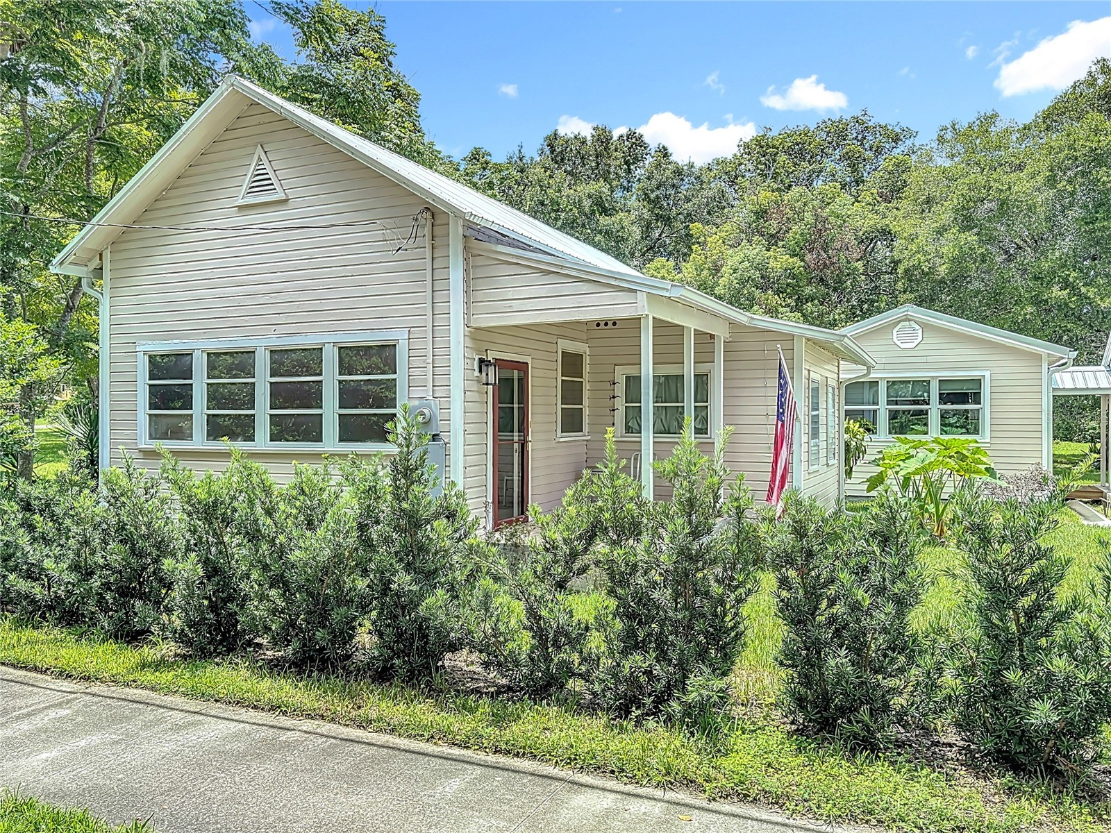 128 N Lakeview Drive Lake Helen FL 32744 V4943544 image2