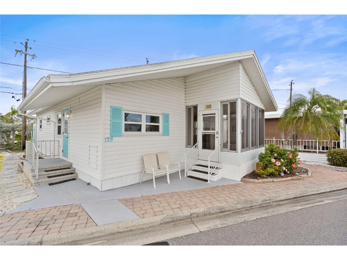 128 N Park Drive Venice FL 34285 A4601506 image1