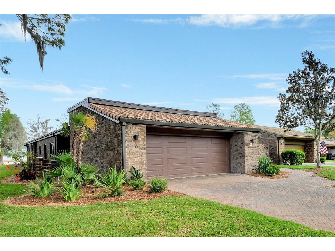 128 Odin Drive Winter Haven FL 33884 - LAKE ELOISE P4924891 image1