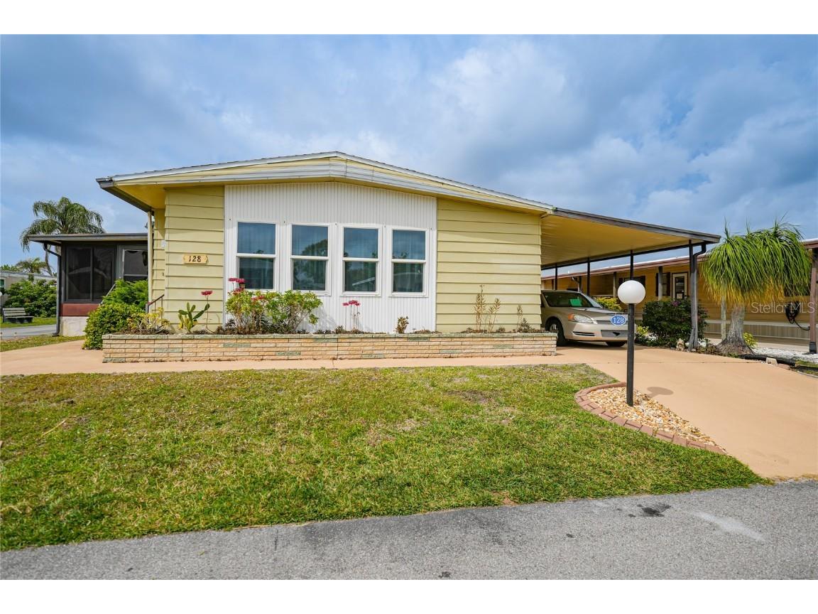 128 Rarotonga Road North Port FL 34287 D6135406 image1