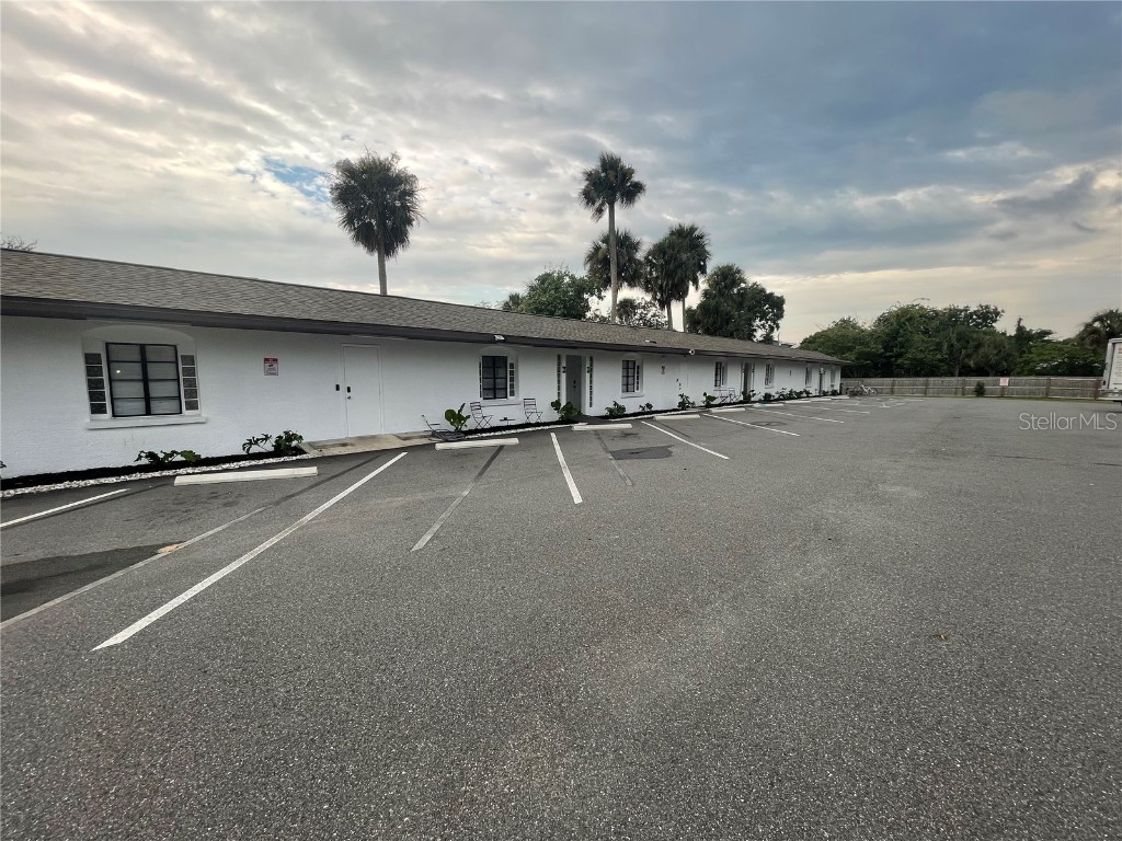 128 Ridgewood Avenue Daytona Beach FL 32117 TB8457170 image10