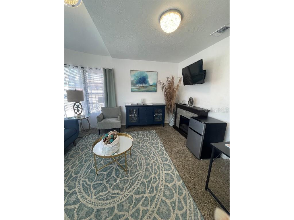 128 Ridgewood Avenue Daytona Beach FL 32117 TB8457170 image3