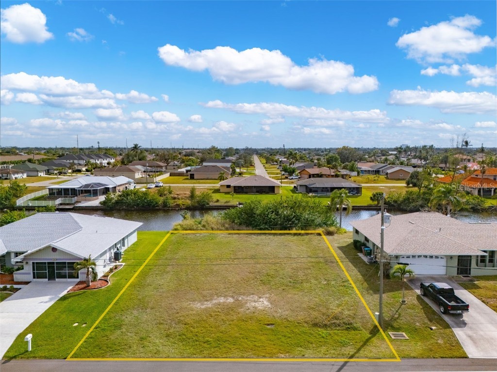 128 SW 34th Lane Cape Coral FL 33914 C7505071 image2