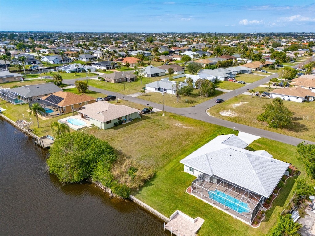 128 SW 34th Lane Cape Coral FL 33914 C7505071 image5