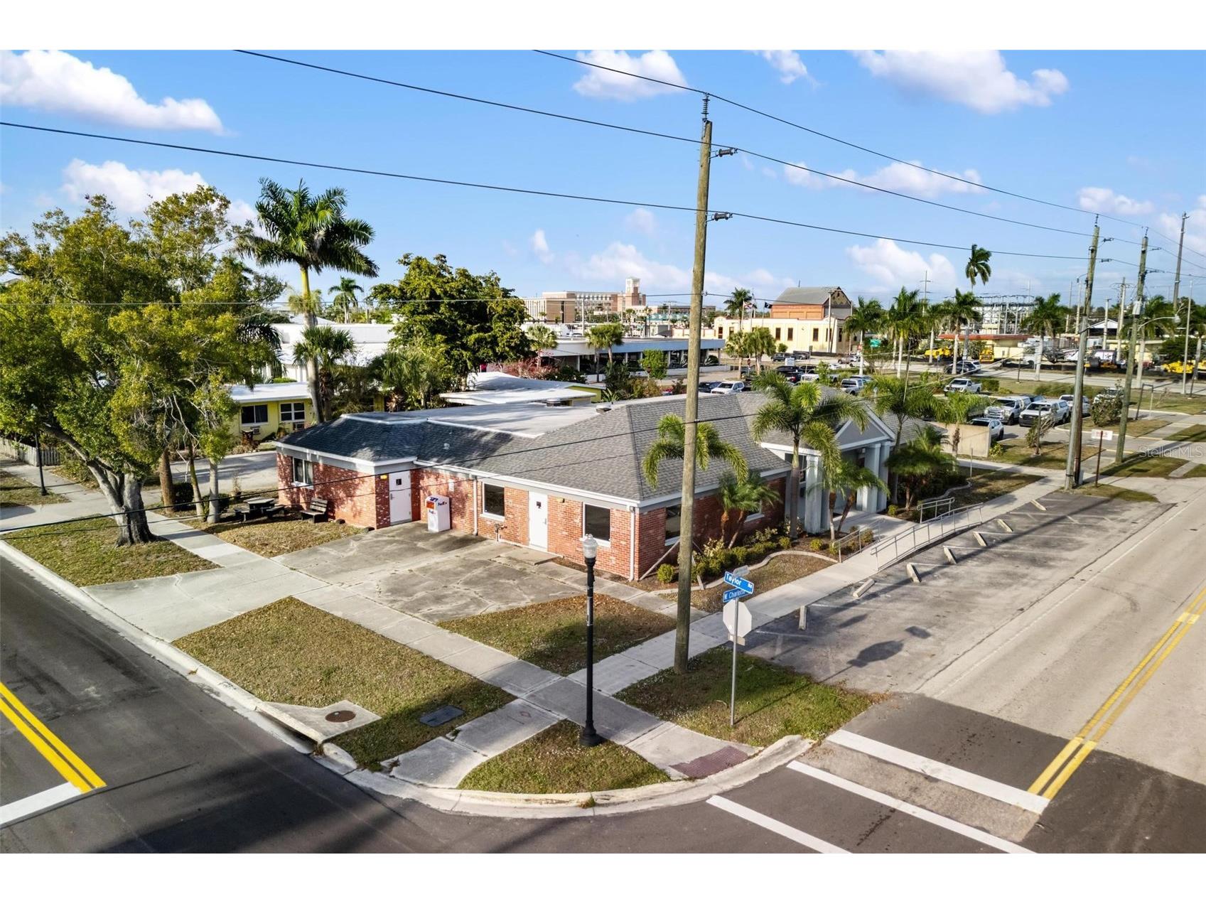 128 W Charlotte Avenue Punta Gorda FL 33950 C7520206 image21