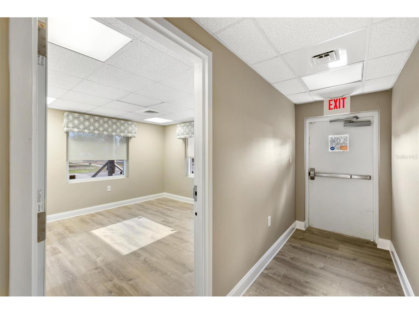 128 W Charlotte Avenue Punta Gorda FL 33950 C7520206 image9