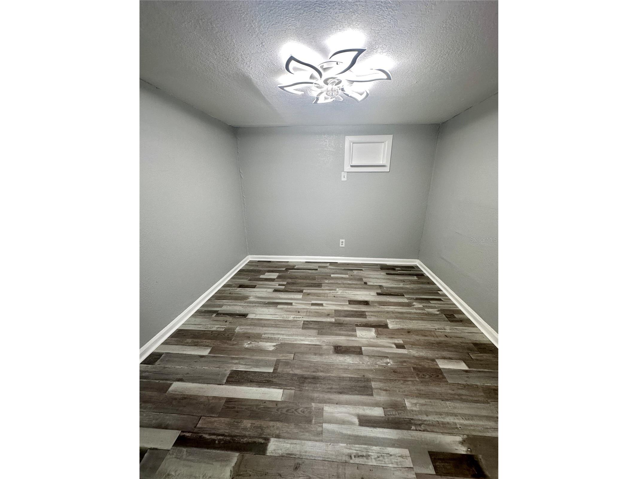 128 W North Street Tampa FL 33604 TB8506939 image8