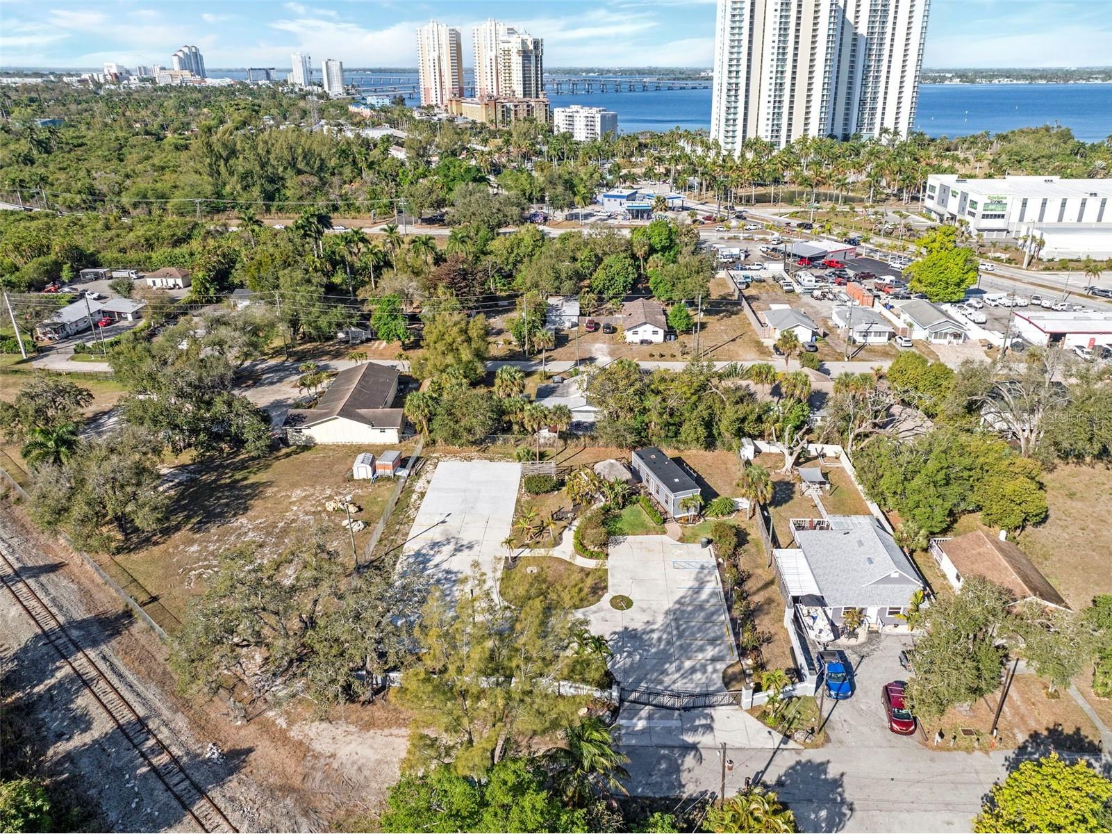1280 & 1290 Williams Street Fort Myers FL 33916 C7522412 image7