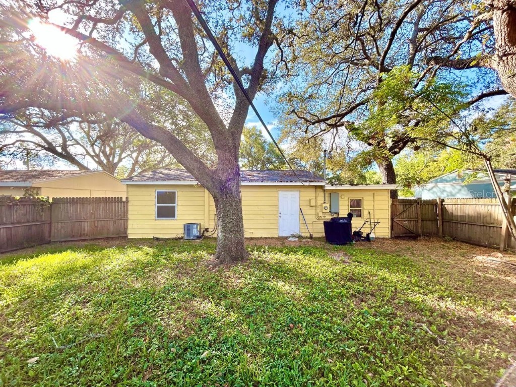 1280 Bertland Way Clearwater FL 33755 TB8452781 image19