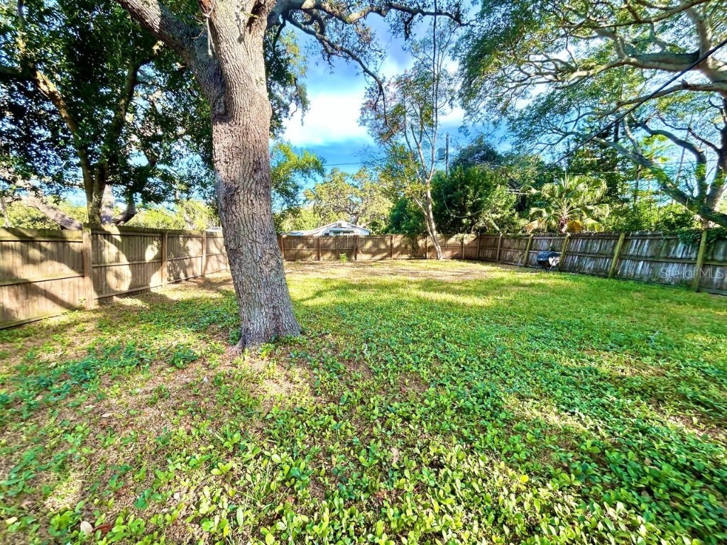 1280 Bertland Way Clearwater FL 33755 TB8452781 image20