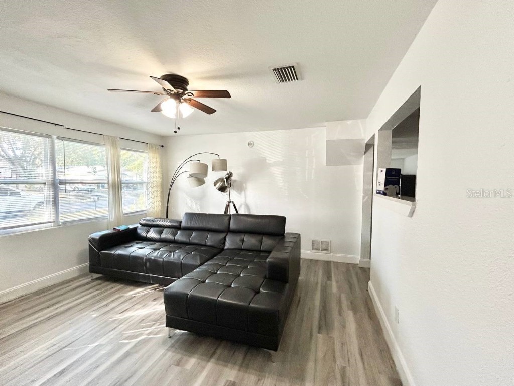 1280 Bertland Way Clearwater FL 33755 TB8452781 image4