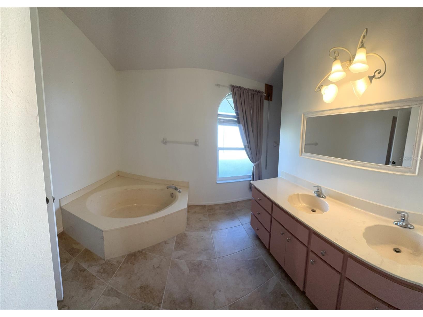 1280 Covey Court Venice FL 34293 A4693358 image23