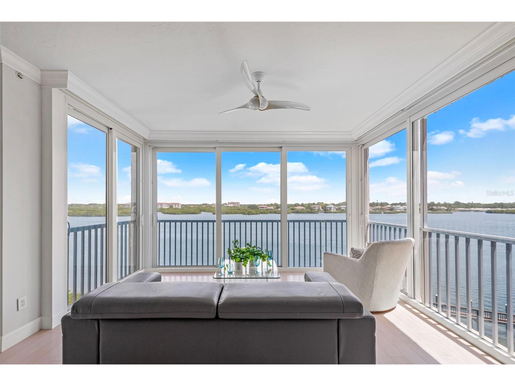 1280 Dolphin Bay Way #402 Sarasota FL 34242 A4682864 image1