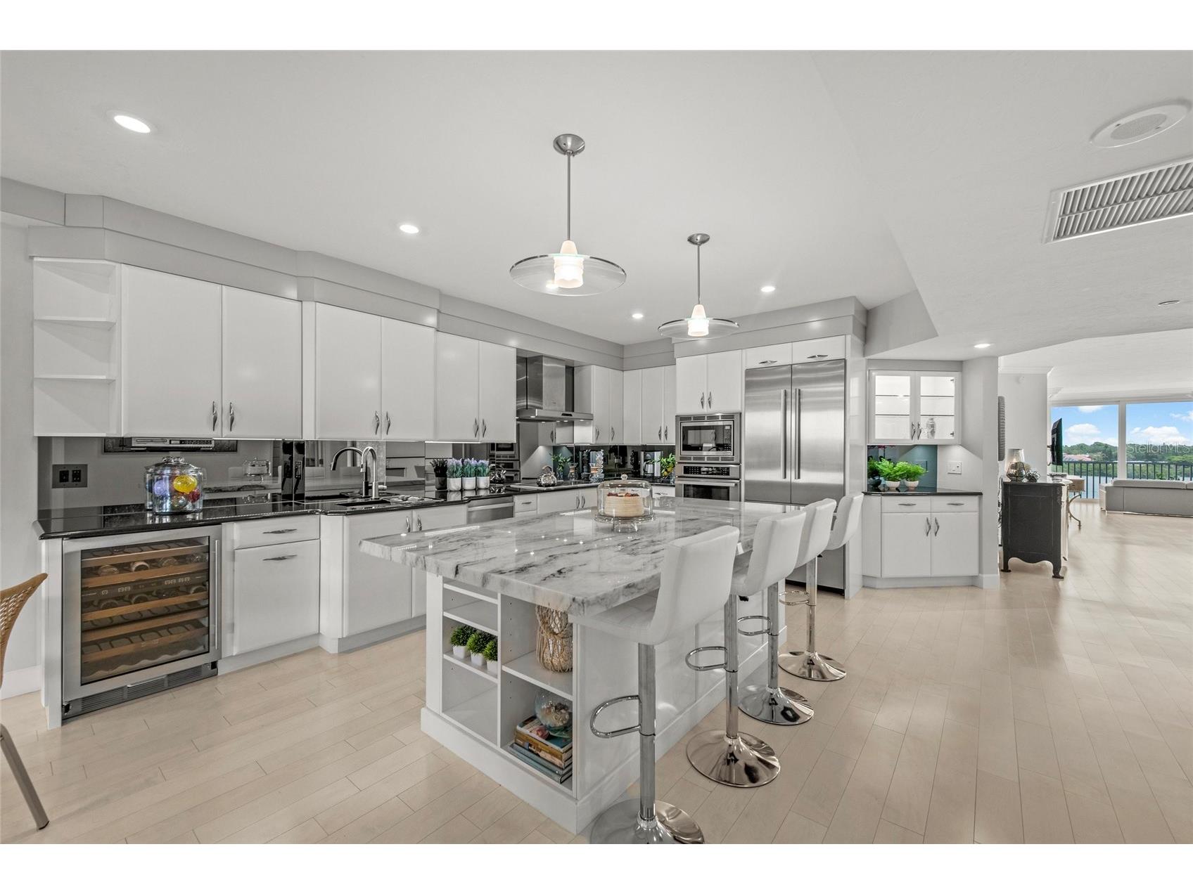 1280 Dolphin Bay Way #402 Sarasota FL 34242 A4682864 image12