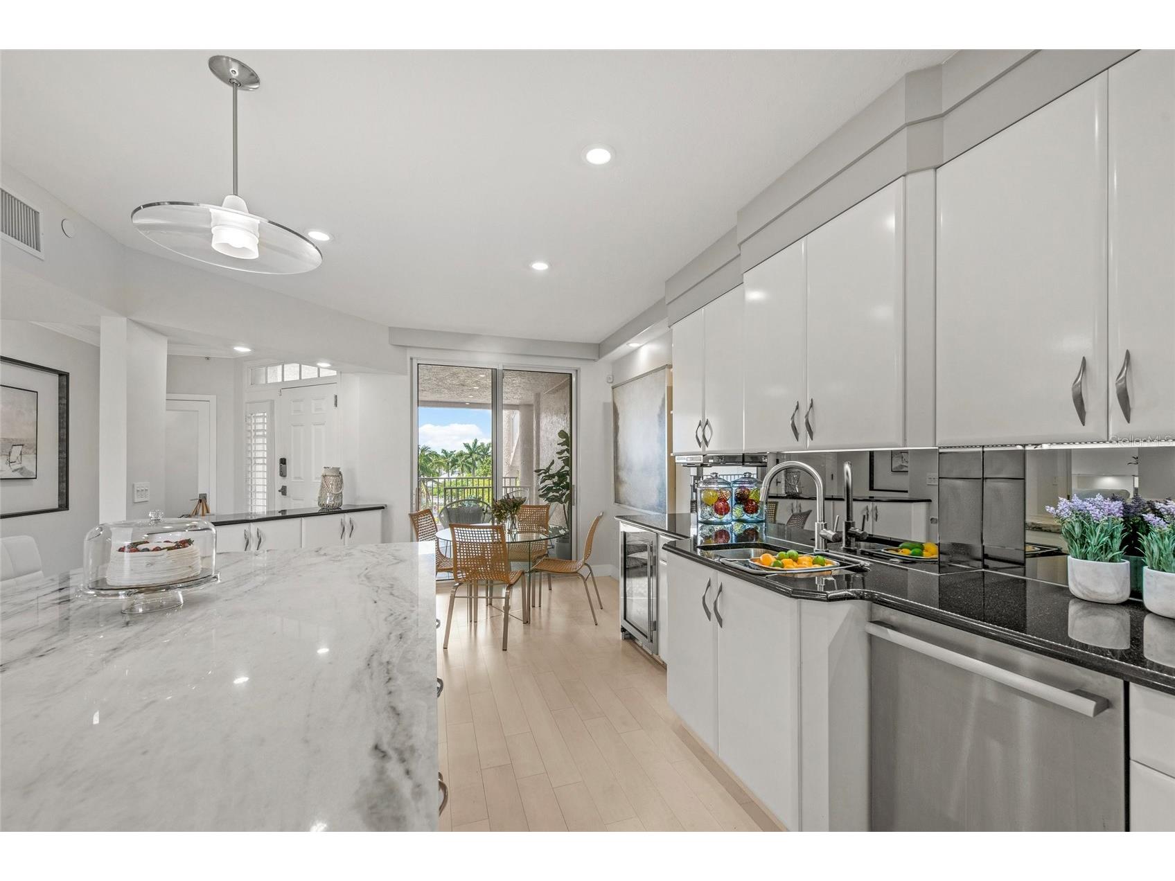 1280 Dolphin Bay Way #402 Sarasota FL 34242 A4682864 image13