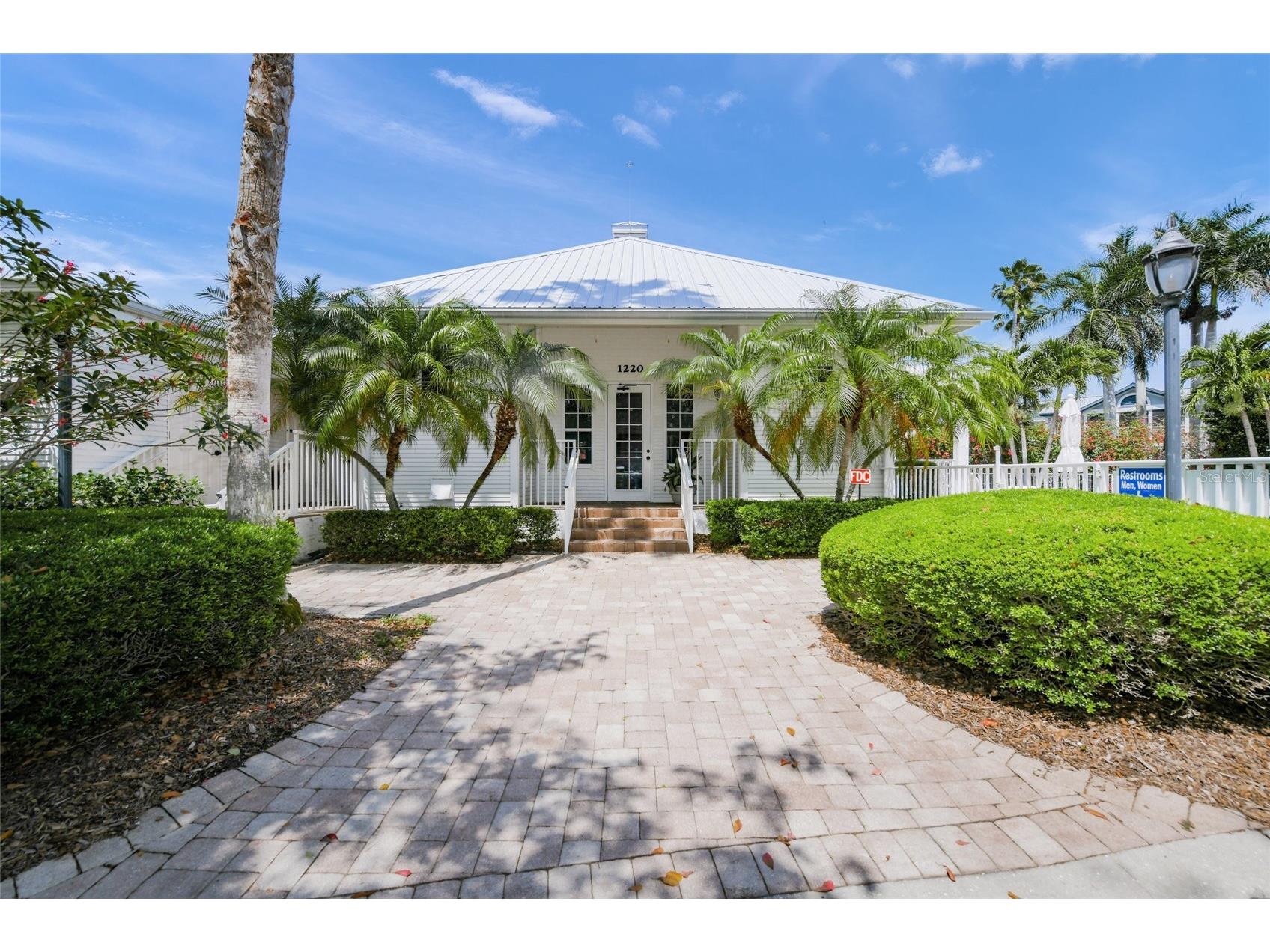 1280 Dolphin Bay Way #402 Sarasota FL 34242 A4682864 image36