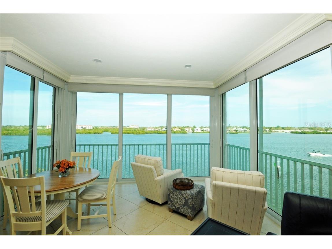 1280 Dolphin Bay Way #404 Sarasota FL 34242 - INTRACOASTAL WATERWAY A4592453 image1