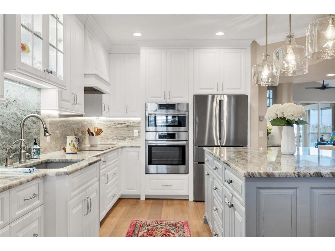 1280 Dolphin Bay Way #503 Sarasota FL 34242 - INTRACOASTAL A4648276 image10