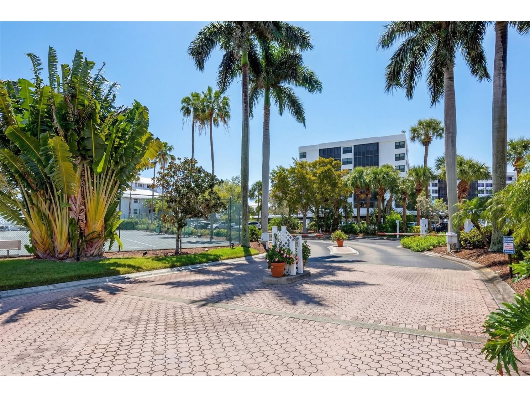 1280 Dolphin Bay Way #503 Sarasota FL 34242 - LITTLE SARASOTA BAY A4687031 image52