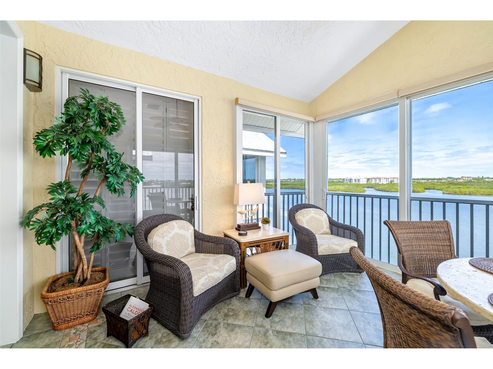 1280 Dolphin Bay Way #504 Sarasota FL 34242 - SARASOTA BAY A4686981 image24