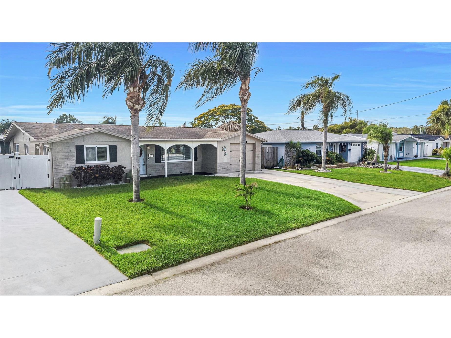 12804 2nd Isle Hudson FL 34667 TB8520573 image1