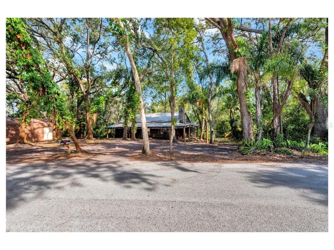 12805 Forest Hills Drive Tampa FL 33612 TB8457109 image1