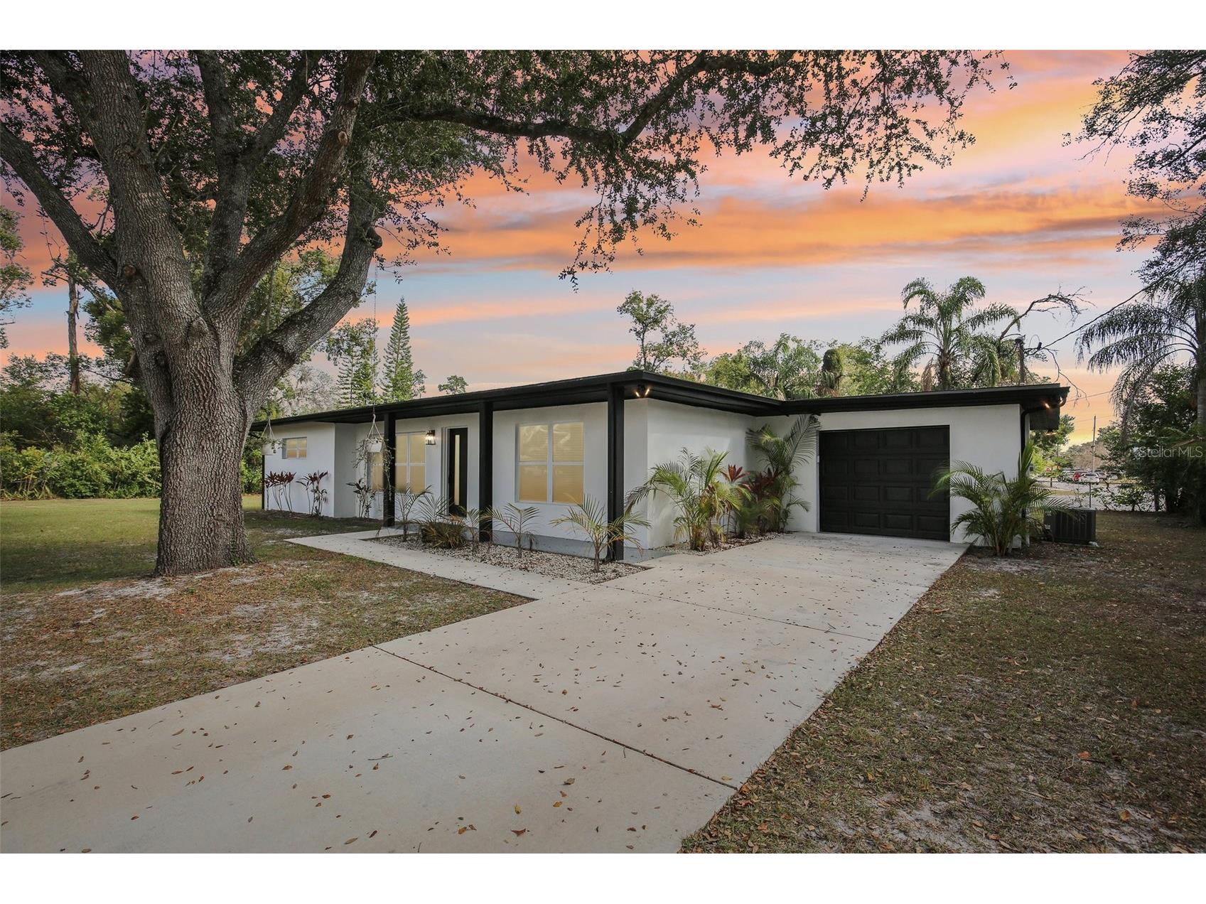 12809 N Boulevard Tampa FL 33612 TB8461197 image1